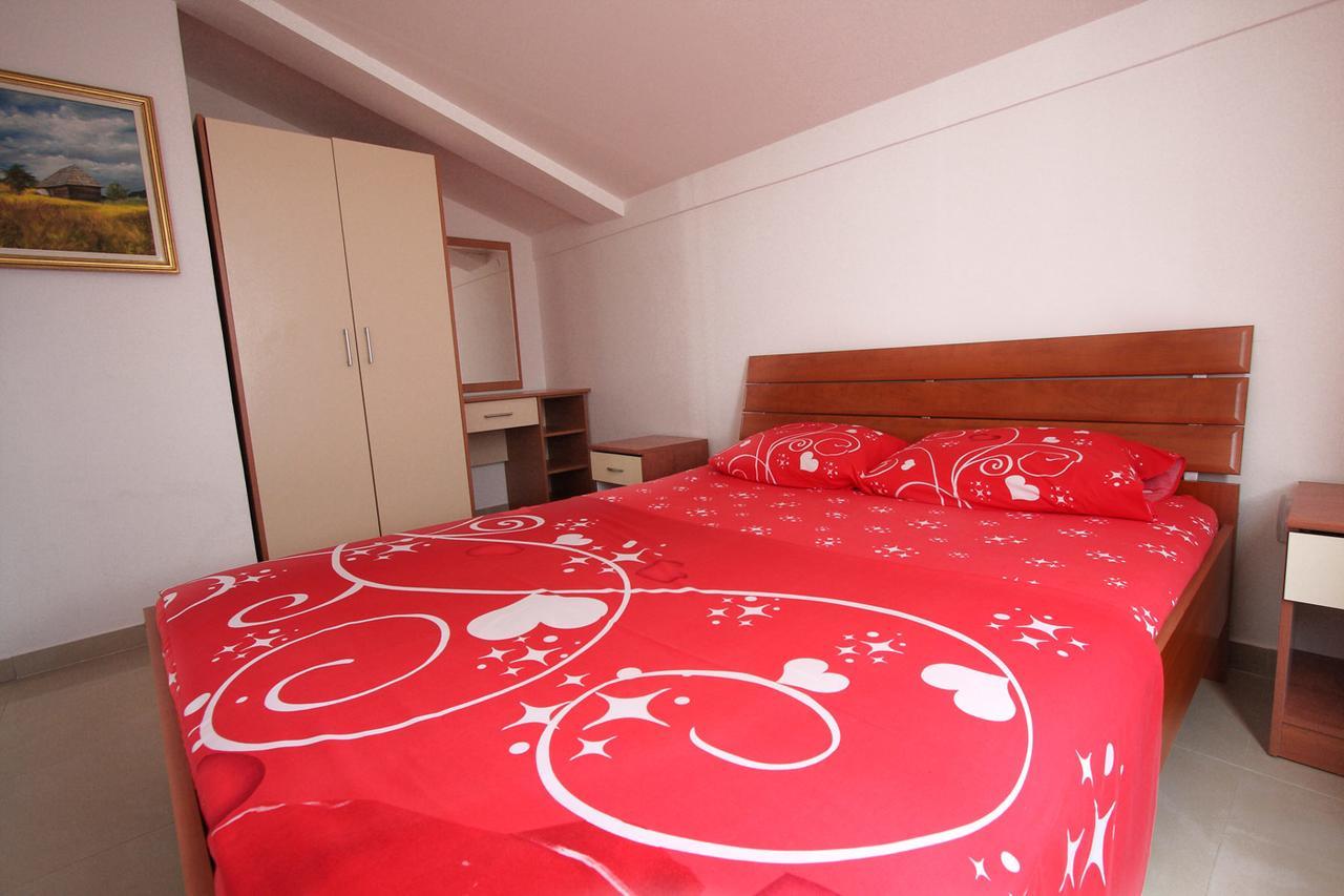 Apartmani Irena Petrovac Екстер'єр фото